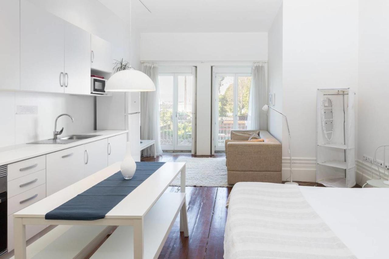 Guestready - Ayres Studio W Balcony Garden OOporto Extérieur photo