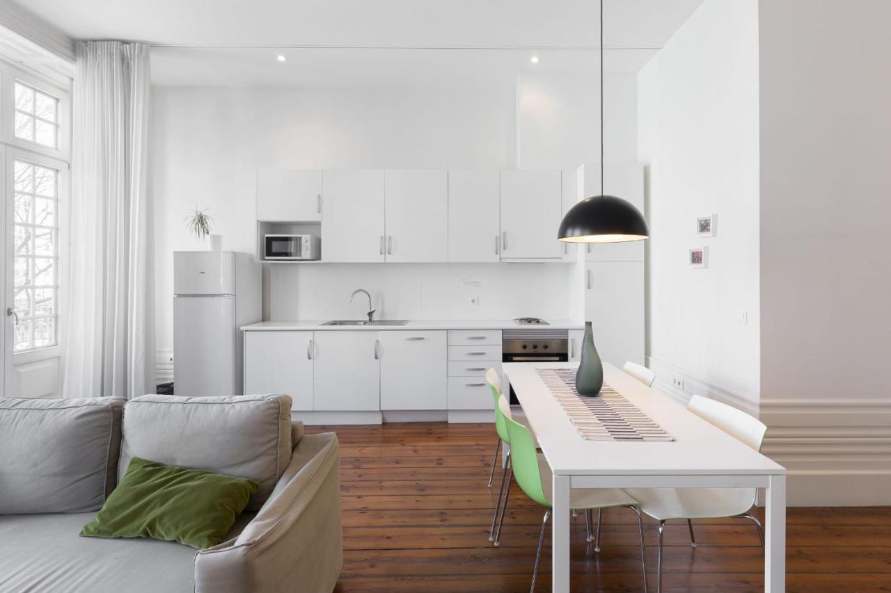 Guestready - Ayres Studio W Balcony Garden OOporto Extérieur photo