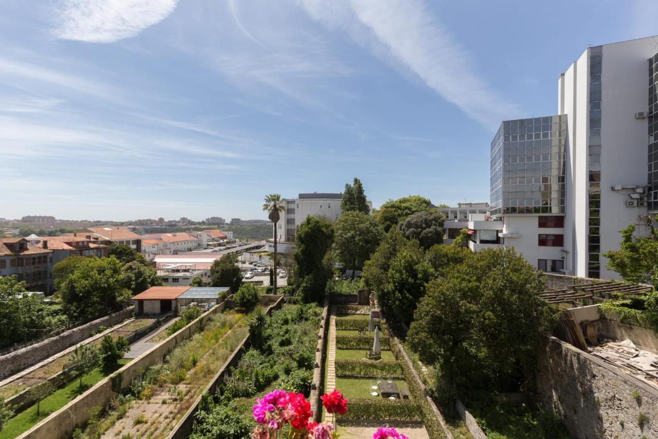 Guestready - Ayres Studio W Balcony Garden OOporto Extérieur photo