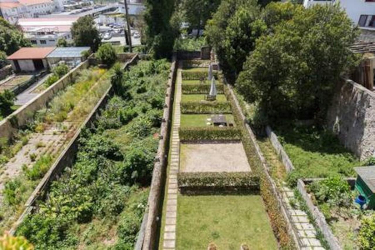 Guestready - Ayres Studio W Balcony Garden OOporto Extérieur photo