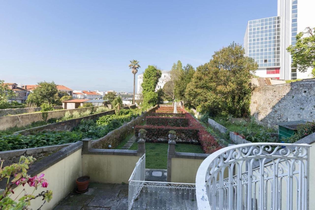 Guestready - Ayres Studio W Balcony Garden OOporto Extérieur photo